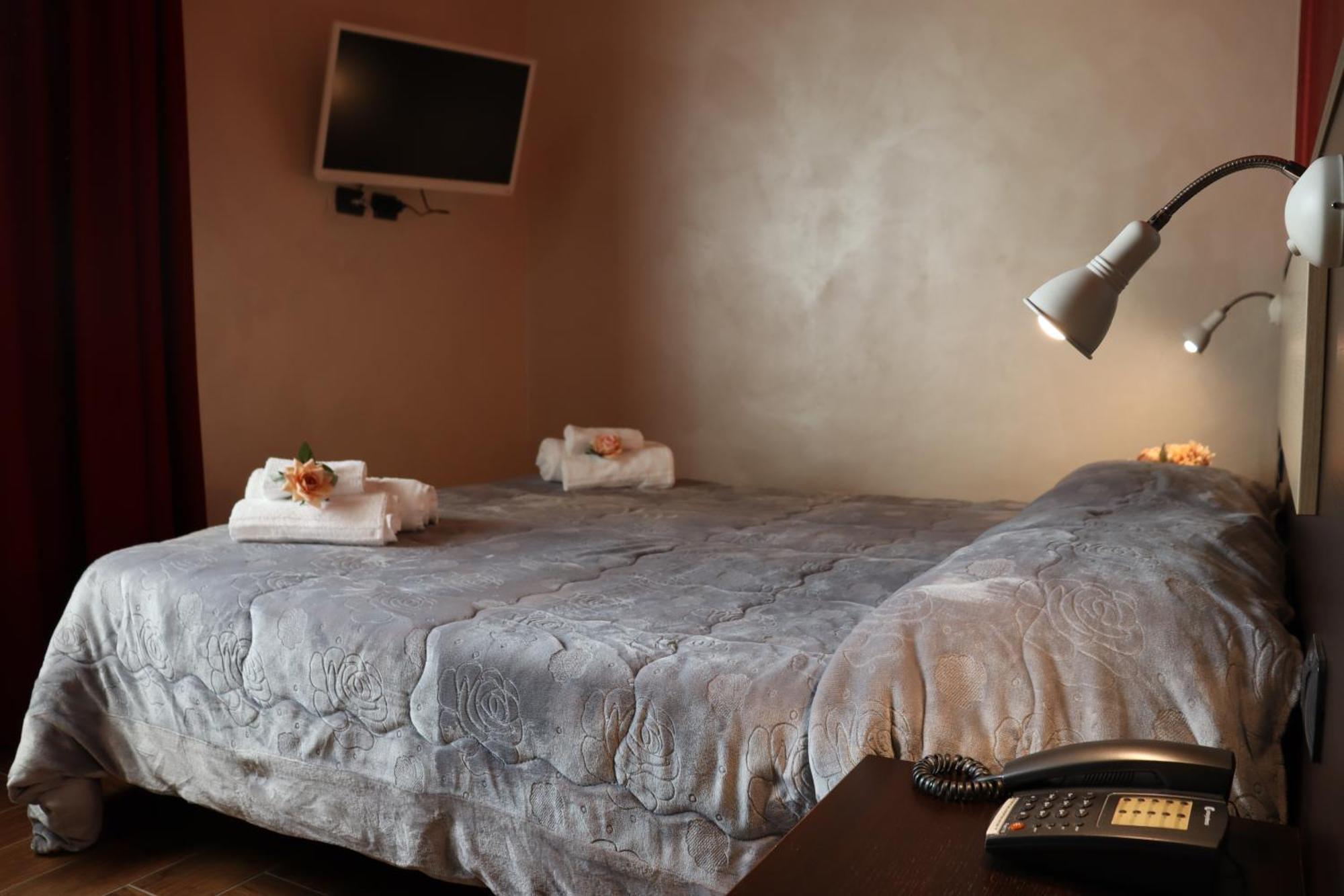 Hotel Paradiso Falerna Eksteriør bilde